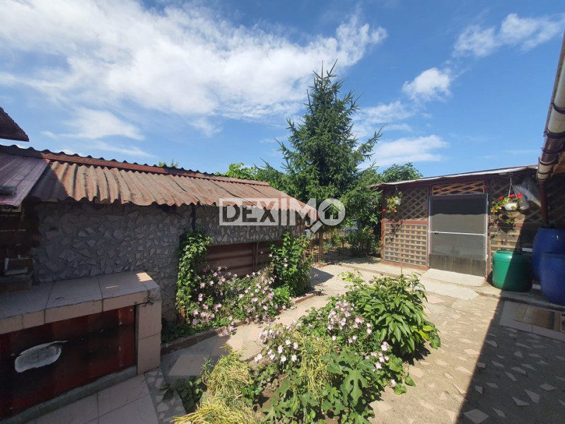 Casa In Ovidiu - La Doi Pasi De Lac - Teren Generos !