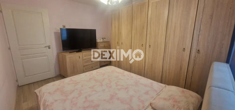 Aprtament La Cheie - 3 Camere Decomandate - Etajul I