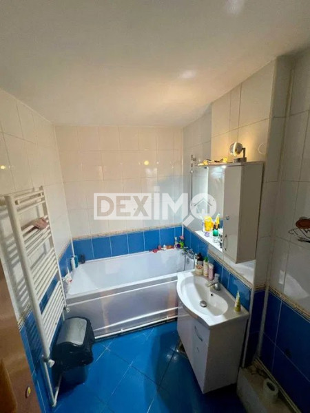 FAR-APARTAMENT CU 3 CAMERE DECOMANDAT MOBILAT CENTRALA GAZE