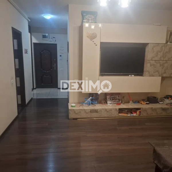 SCAFANDRI-APARTAMENT CU 2 CAMERE MOBILAT VEDERE CATRE MARE