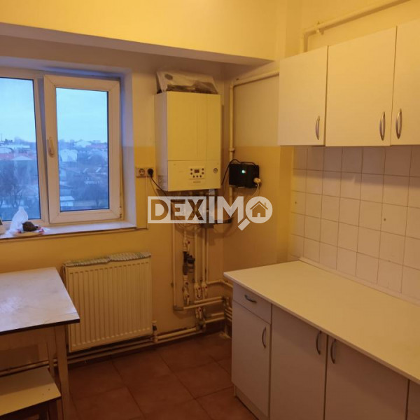 Garsonieră spațioasă – Km 4-5 | Etaj 4/8 | Balcon + Boxă | 47,23 mp