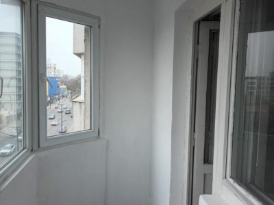 Garsonieră spațioasă – Km 4-5 | Etaj 4/8 | Balcon + Boxă | 47,23 mp