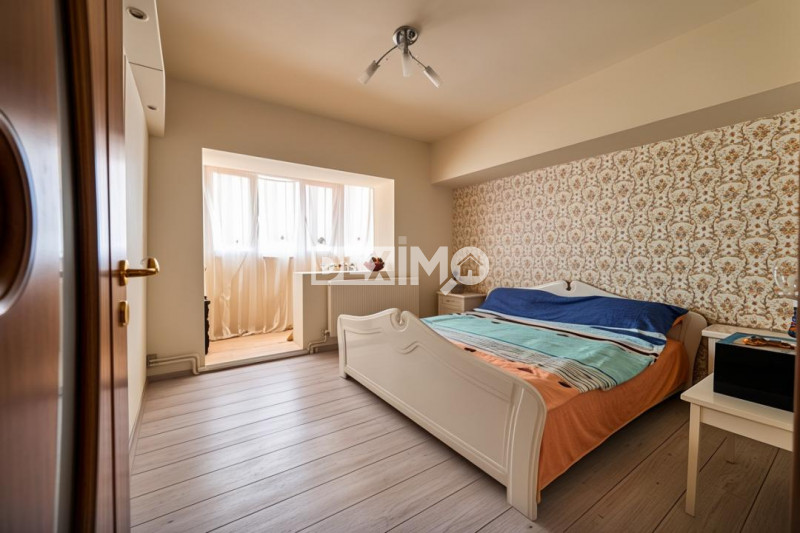 FALEZA SUD-POARTA 6-APARTAMENT CU 4 CAMERE 100 MP CENTRALA GAZE