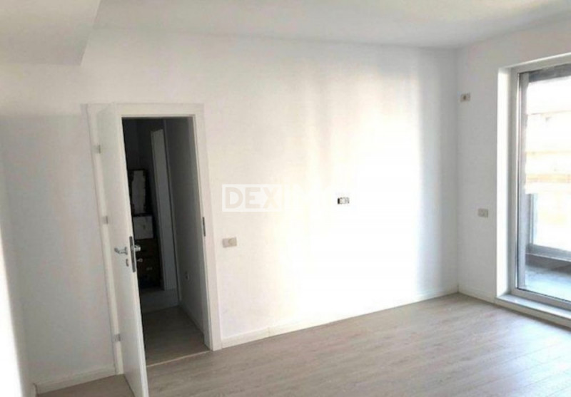 Apartament 2 Camere - Zona Tomis Plus - La Cheie - Loc De Parcare