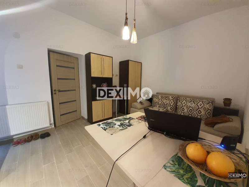 REPUBLICA CASA CU 2 CAMERE CURTE BECI RENOVATA  