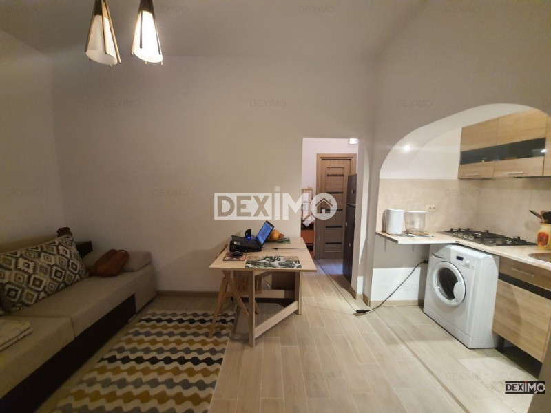 REPUBLICA CASA CU 2 CAMERE CURTE BECI RENOVATA  