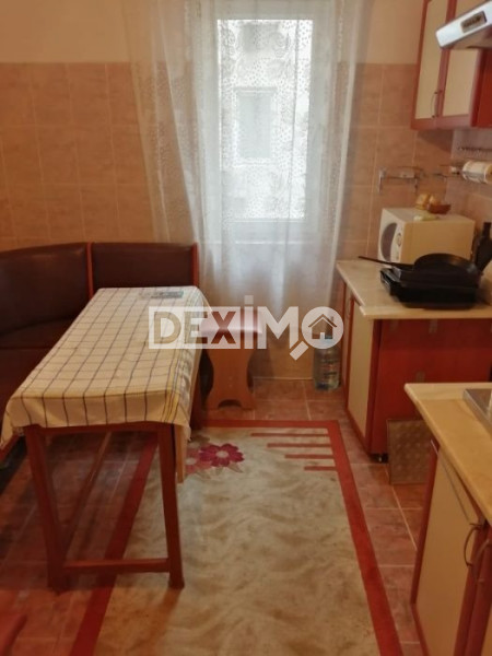 Apartament 3 Camere - Zona Casa De Cultura - Gaze La Usa