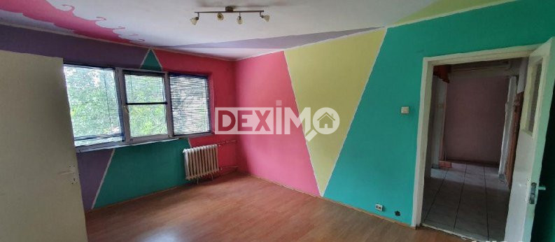 Apartament 3 Camere - Zona KM 4-5 - Etaj 2 - Balcon