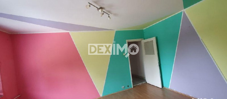 Apartament 3 Camere - Zona KM 4-5 - Etaj 2 - Balcon