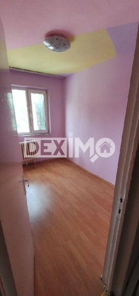 Apartament 3 Camere - Zona KM 4-5 - Etaj 2 - Balcon