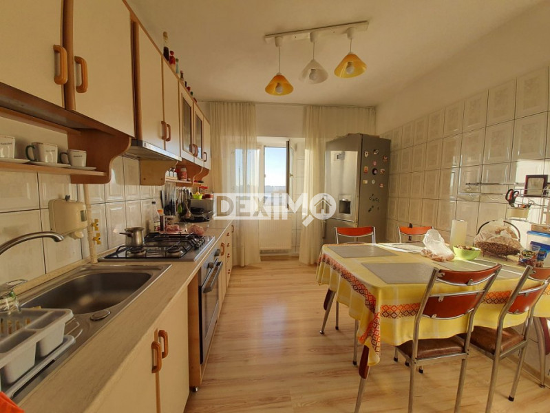 Apartament 3 Camere - Zona Faleza Nord - Gaze - 2 Balcoane