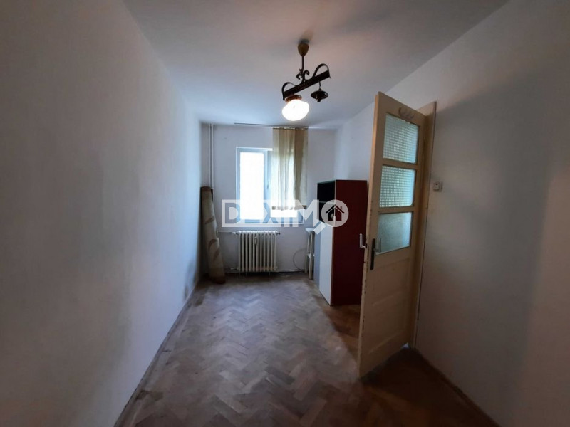 Apartament 2 Camere - Zona Tomis Nord - Etaj 2 - Necesita Renovare