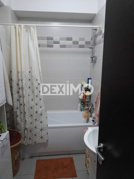 Apartament 2 Camere - Zona Tomis Plus - Etaj 1 - Mobilat/Utilat