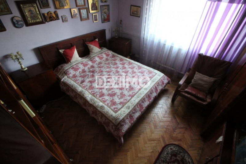 Apartament 3 Camere - Zona Spitalul Militar - Aproape De Plaja - Oportunitate !