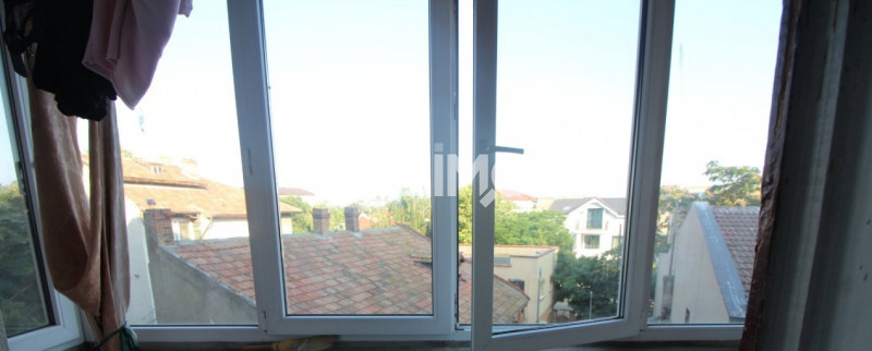 Apartament 3 Camere - Zona Spitalul Militar - Aproape De Plaja - Oportunitate !