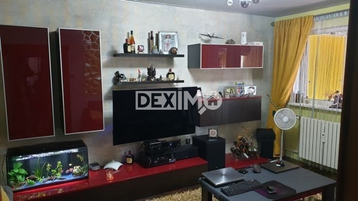 Sat Vacanta - Apartament 3 Camere - Mobilat/Utilat