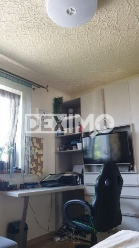 Sat Vacanta - Apartament 3 Camere - Mobilat/Utilat