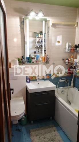 Sat Vacanta - Apartament 3 Camere - Mobilat/Utilat