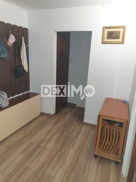 Apartament 2 Camere - Zona Poarta 6 - Etaj 1 - Gaze
