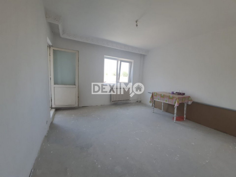 Garsoniera - Zona Far - Etaj 2 - Balcon