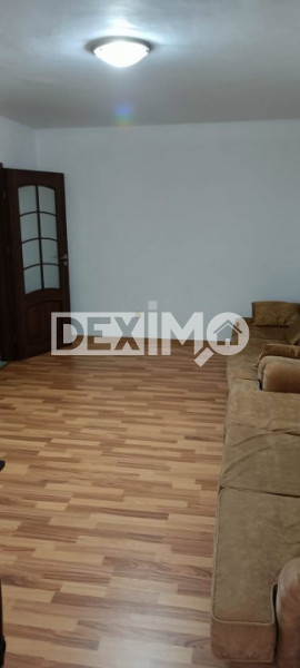 Apartament 2 Camere - Zona Dacia - Gaze Pe Scara - Boxa