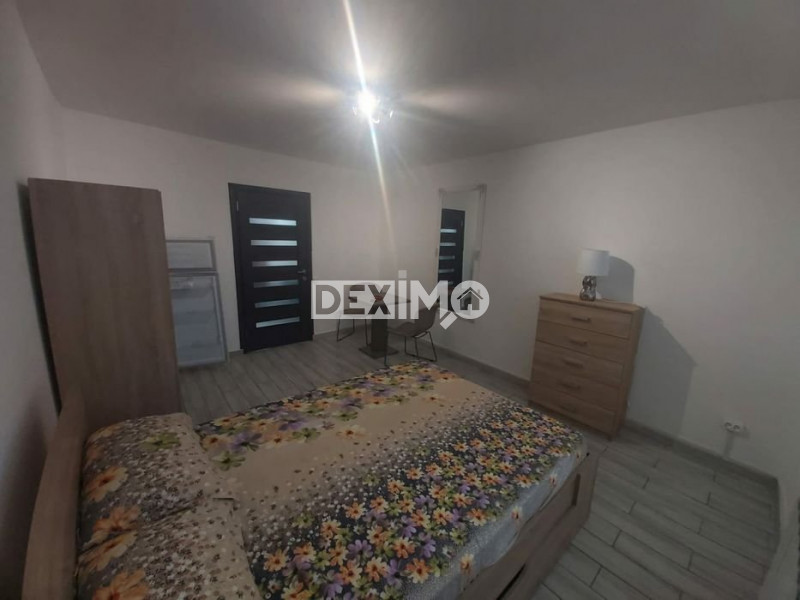 Garsoniera - Zona KM 4 - Etaj 2 - Renovata - Mobilata