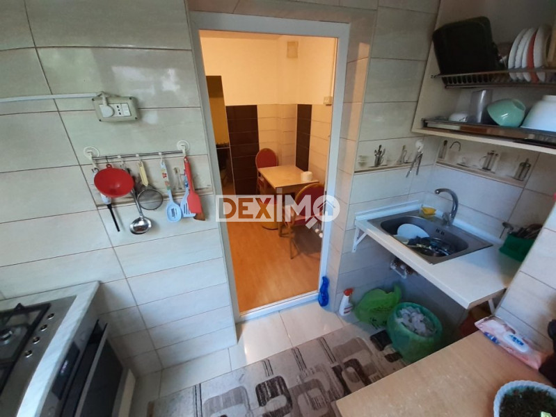 Apartament 3 Camere - Zona CET - Izolat - Gaze Pe Scara