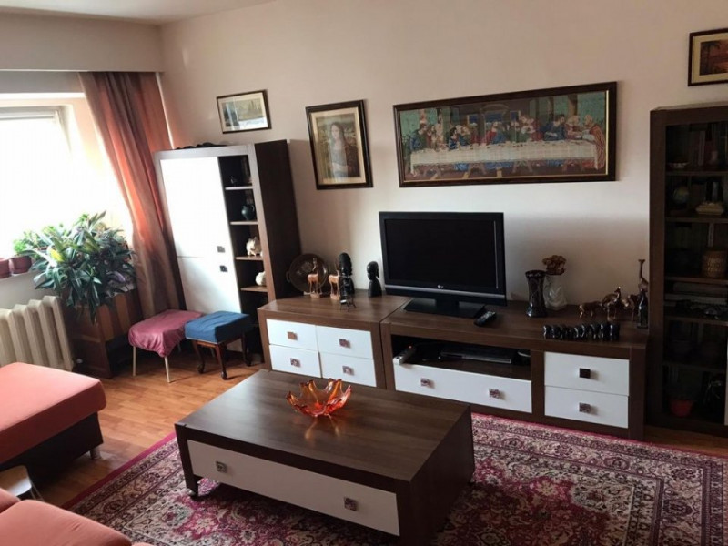 Apartament 3 Camere Decomandate - Zona Dacia - Gaze - Izolat