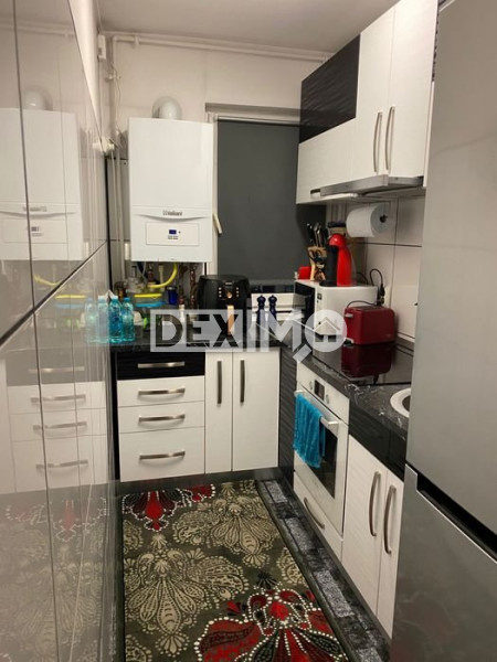 Apartament 3 Camere - Zona KM 4-5 - Gaze - Renovat - Loc De Parcare