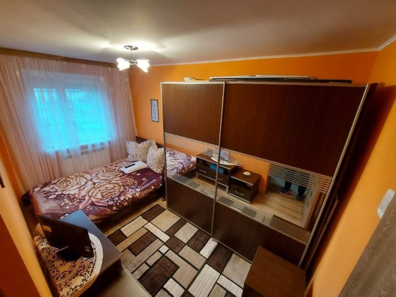 Apartament 3 Camere Semidecomandate - Zona Groapa - Etaj 1 -  Finisaje Clasice