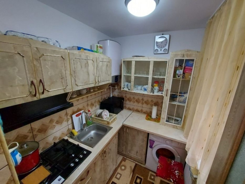 Apartament 3 Camere Semidecomandate - Zona Groapa - Etaj 1 -  Finisaje Clasice
