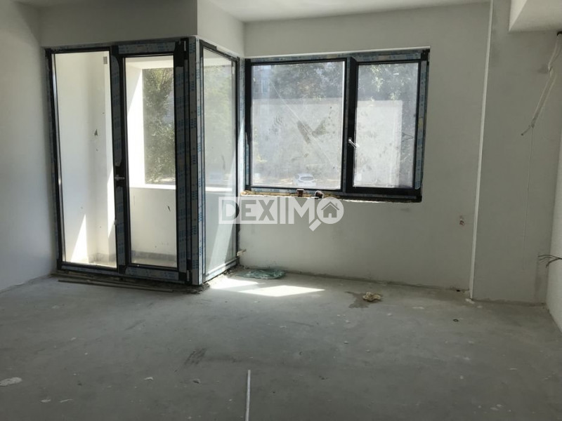 Garsoniera - Zona Tomis Nord - Etaj 1 - Loc De Parcare 