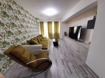 Apartament 3 Camere - Zona Tomis Plus - Mobilat/Utilat - Loc Parcare