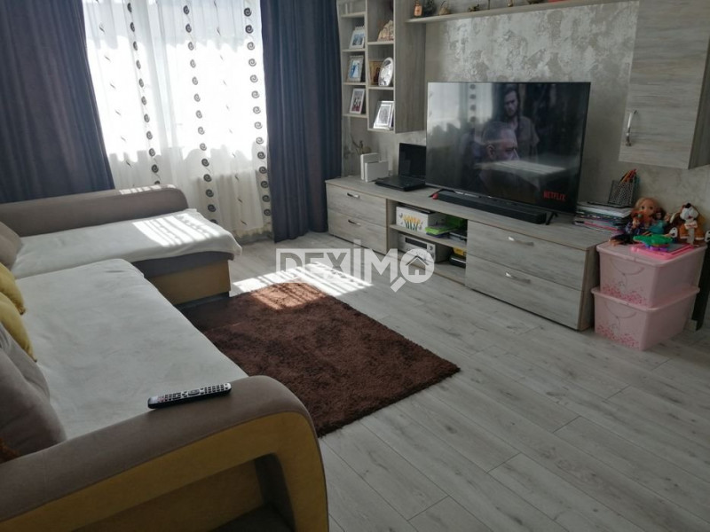 Apartament 2 Camere - Zona CET - Etaj 1 - Mobilat