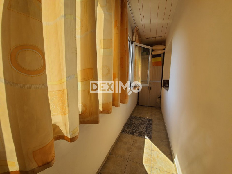 Far-Garsoniera decomandata mobilata modern