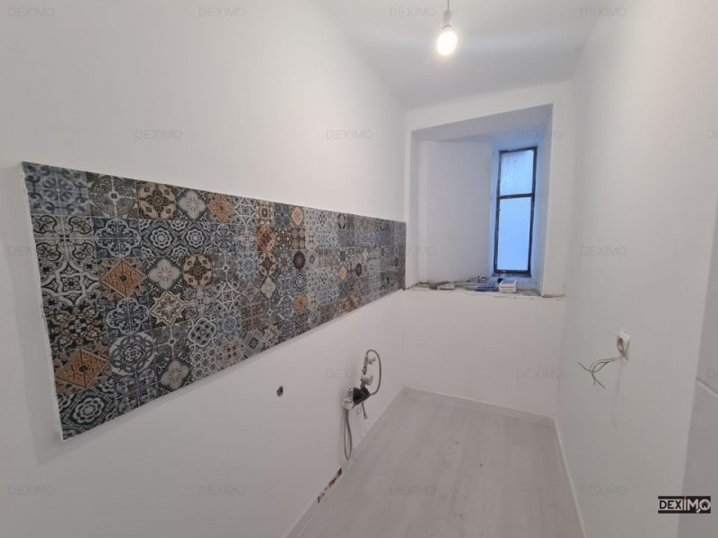  Apartament cu 2 Camere Decomandate - Zona Casa De Cultura - Boxa In Proprietate