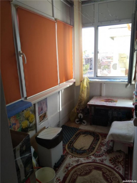 Apartament 2 Camere Decomandate - Zona Dacia - Gaze - Balcon