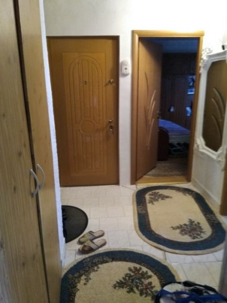 Apartament 2 Camere Decomandate - Zona Dacia - Gaze - Balcon