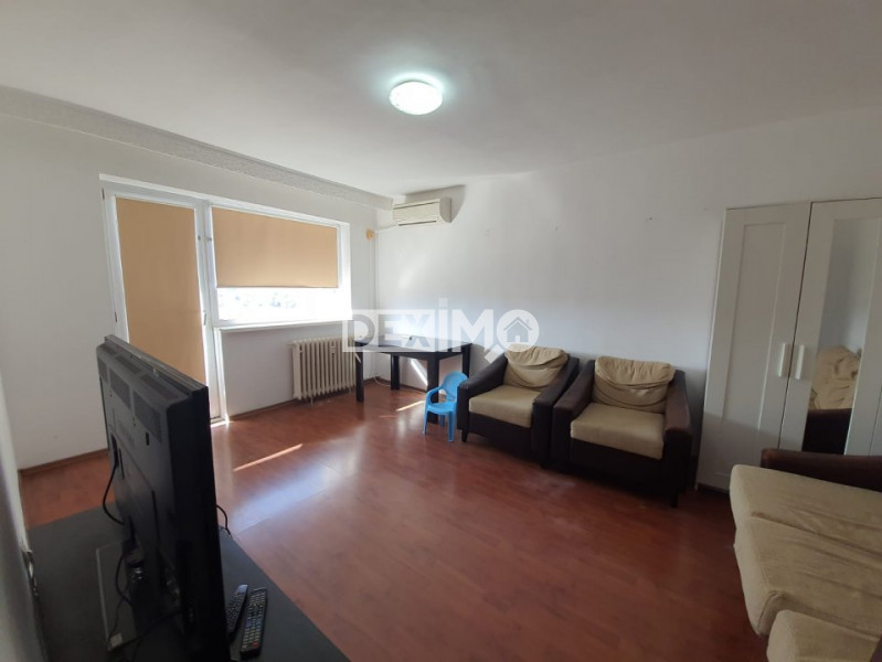 Apartament 3 Camere - Casa De Cultura - Gaze la Usa - 1130 EURO / MP !!!