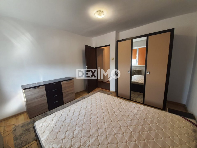 Apartament 3 Camere - Casa De Cultura - Gaze la Usa - 1130 EURO / MP !!!