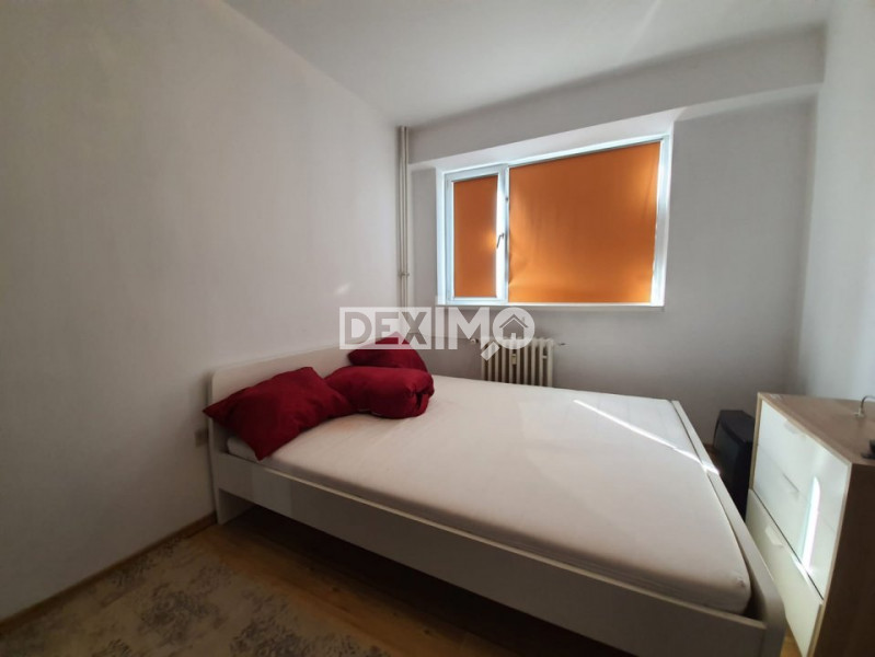 Apartament 3 Camere - Casa De Cultura - Gaze la Usa - 1130 EURO / MP !!!