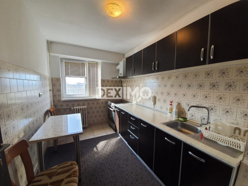 Apartament 3 Camere - Casa De Cultura - Gaze la Usa - 1130 EURO / MP !!!