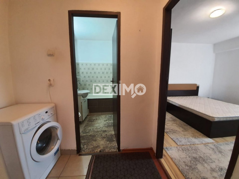 Apartament 3 Camere - Casa De Cultura - Gaze la Usa - 1130 EURO / MP !!!