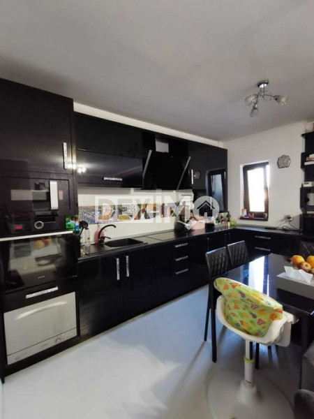 Apartament 3 Camere - Zona Kamsas - Terasa - Loc De Parcare