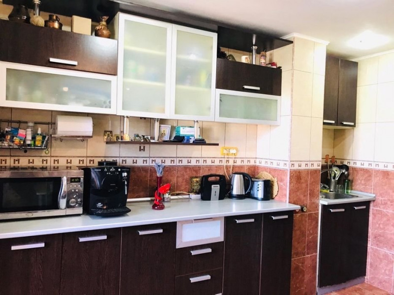 Apartament 3 camere Decomandate - Zona Dacia - Gaze - Izolat