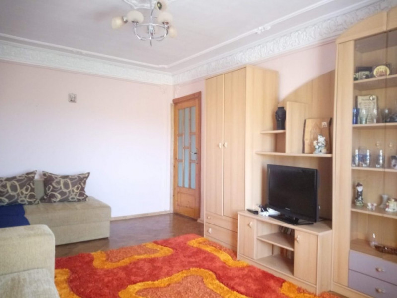 Apartament 2 Camere Decomandate - Zona Tomis 3 - Etaj 4 