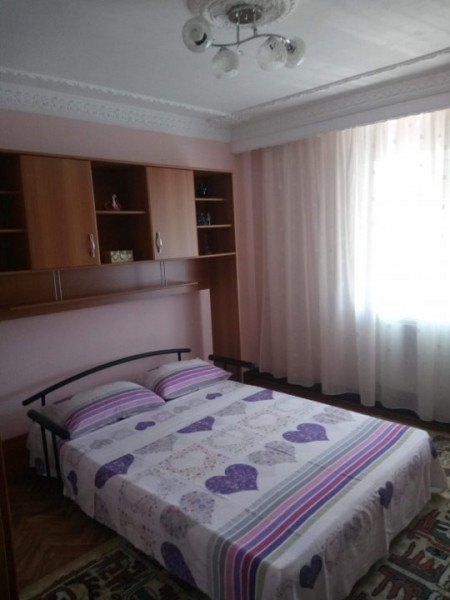 Apartament 2 Camere Decomandate - Zona Tomis 3 - Etaj 4 