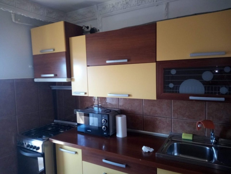 Apartament 2 Camere Decomandate - Zona Tomis 3 - Etaj 4 