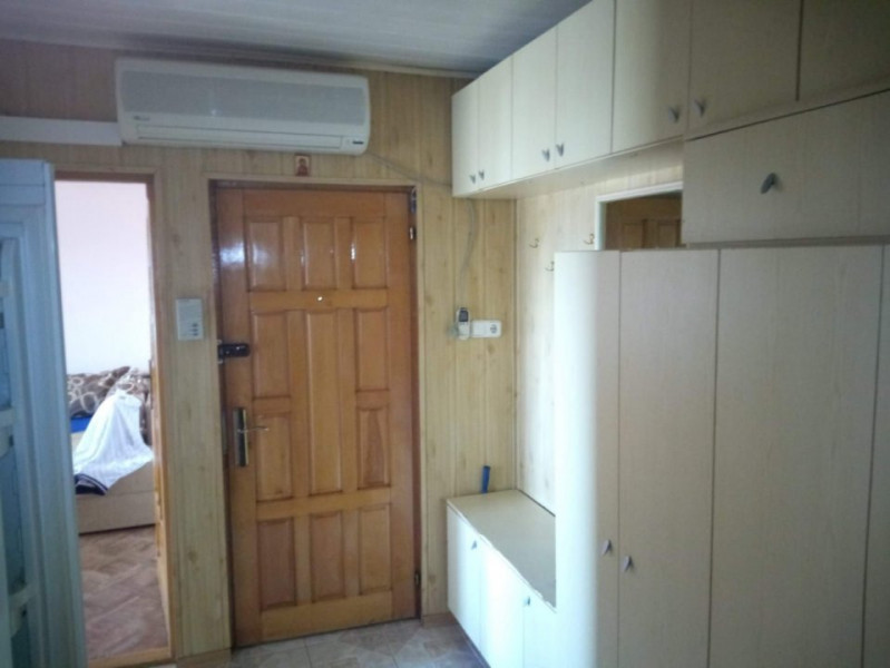 Apartament 2 Camere Decomandate - Zona Tomis 3 - Etaj 4 