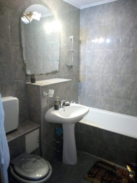 Apartament 2 Camere Decomandate - Zona Tomis 3 - Etaj 4 